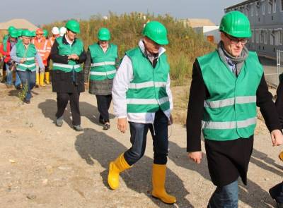 Felder und Whittaker: Besuch auf der Baustelle